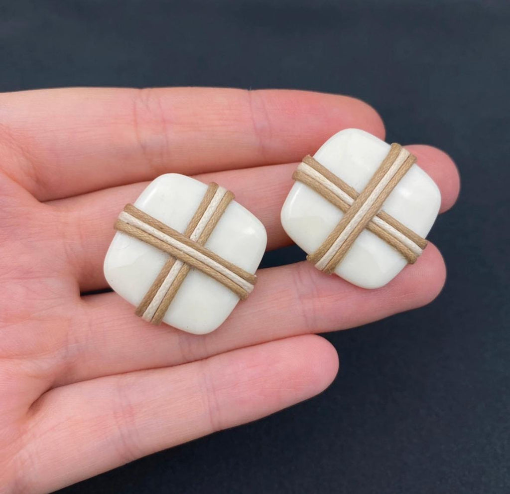 Vintage white plastic geometric clip on earrings