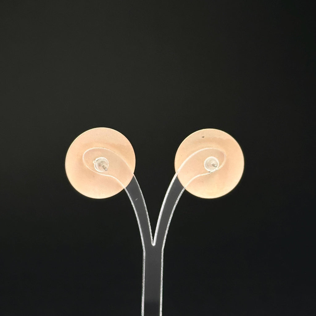 Vintage beige enamel round enamel earrings