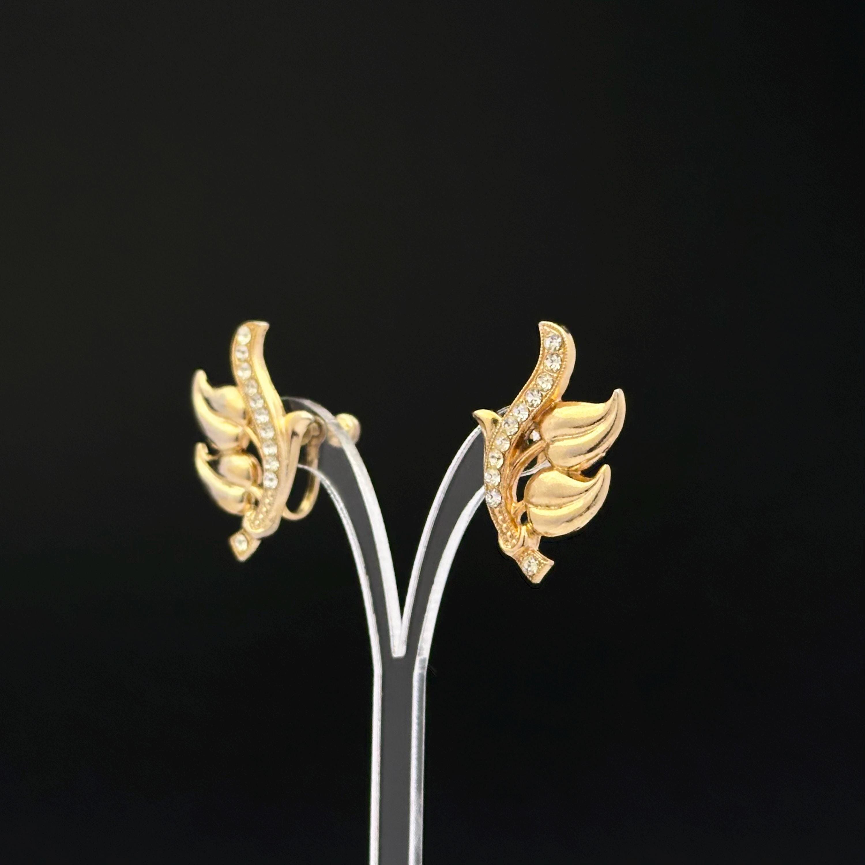 Vintage gold-tone leaf and clear rhinestones screw back earrings
