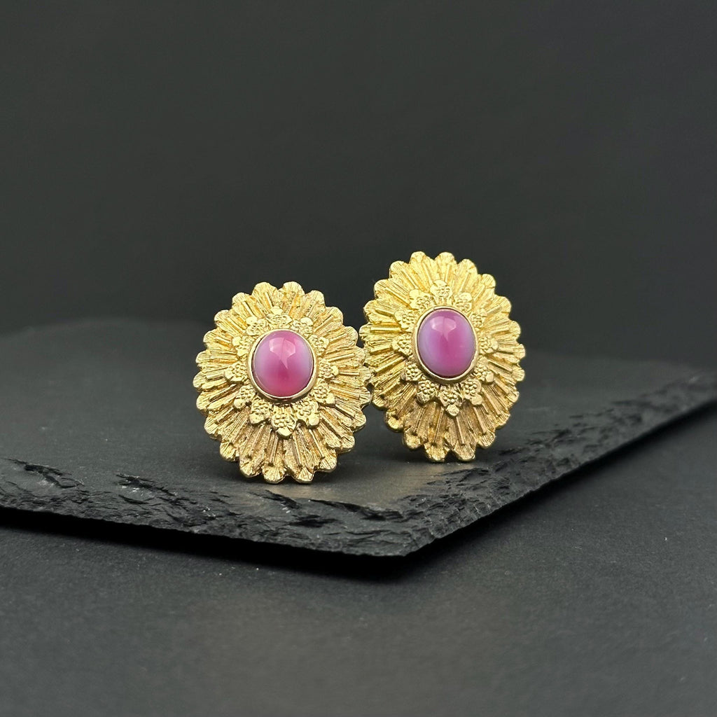 Vintage Avon gold-tone and pink cabochons cufflinks