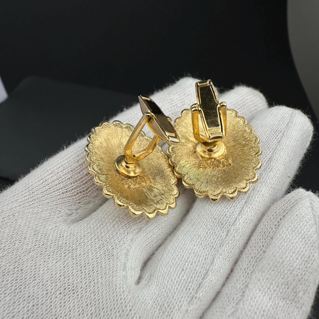 Vintage Avon gold-tone and pink cabochons cufflinks