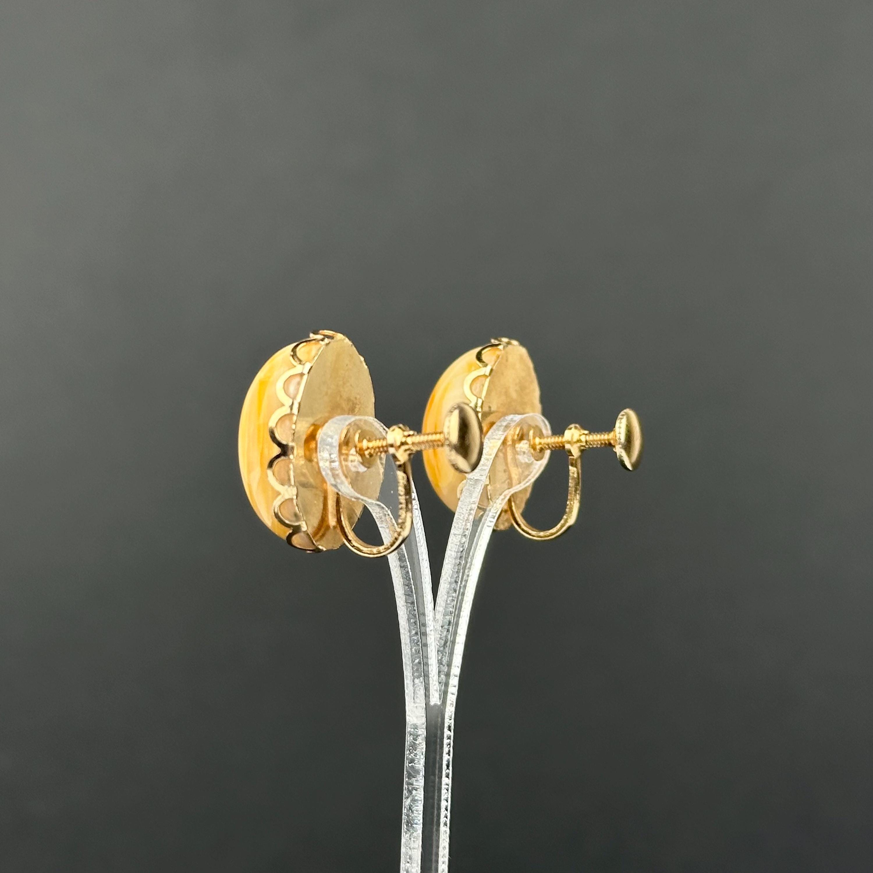 Vintage gold tone and yellow cabochon screw-back earrings