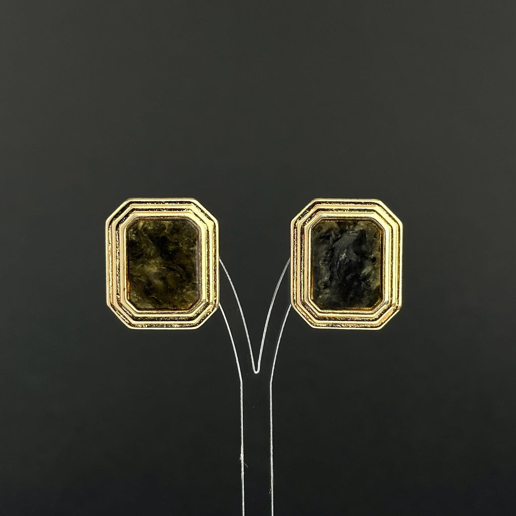 Vintage gold tone and green stud earrings