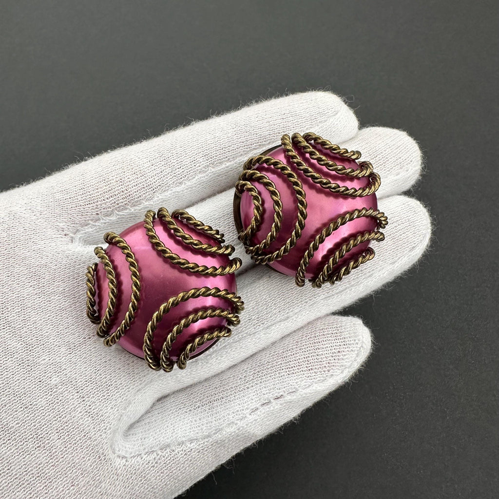 Vintage brass tone and fuchsia pink statement clip-on earrings
