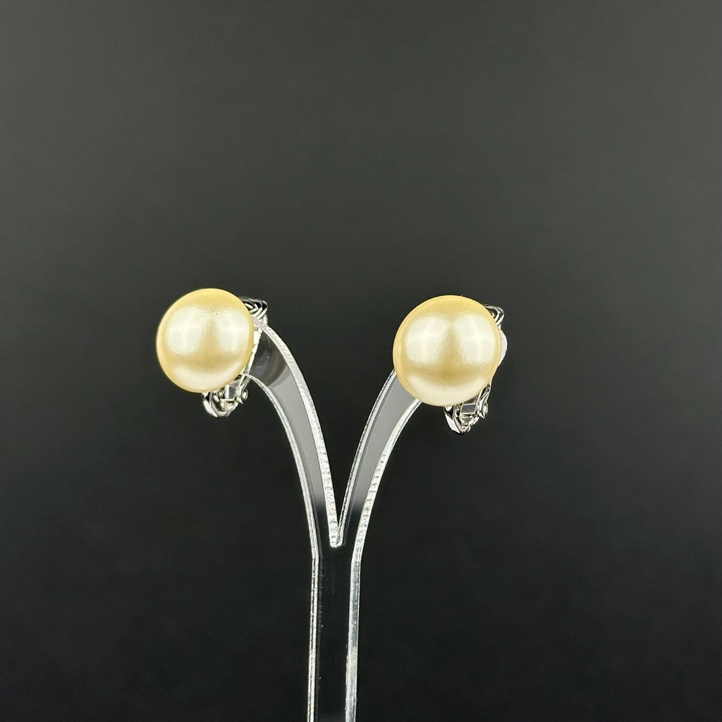Vintage Sarah Coventry faux pearl clip-on earrings