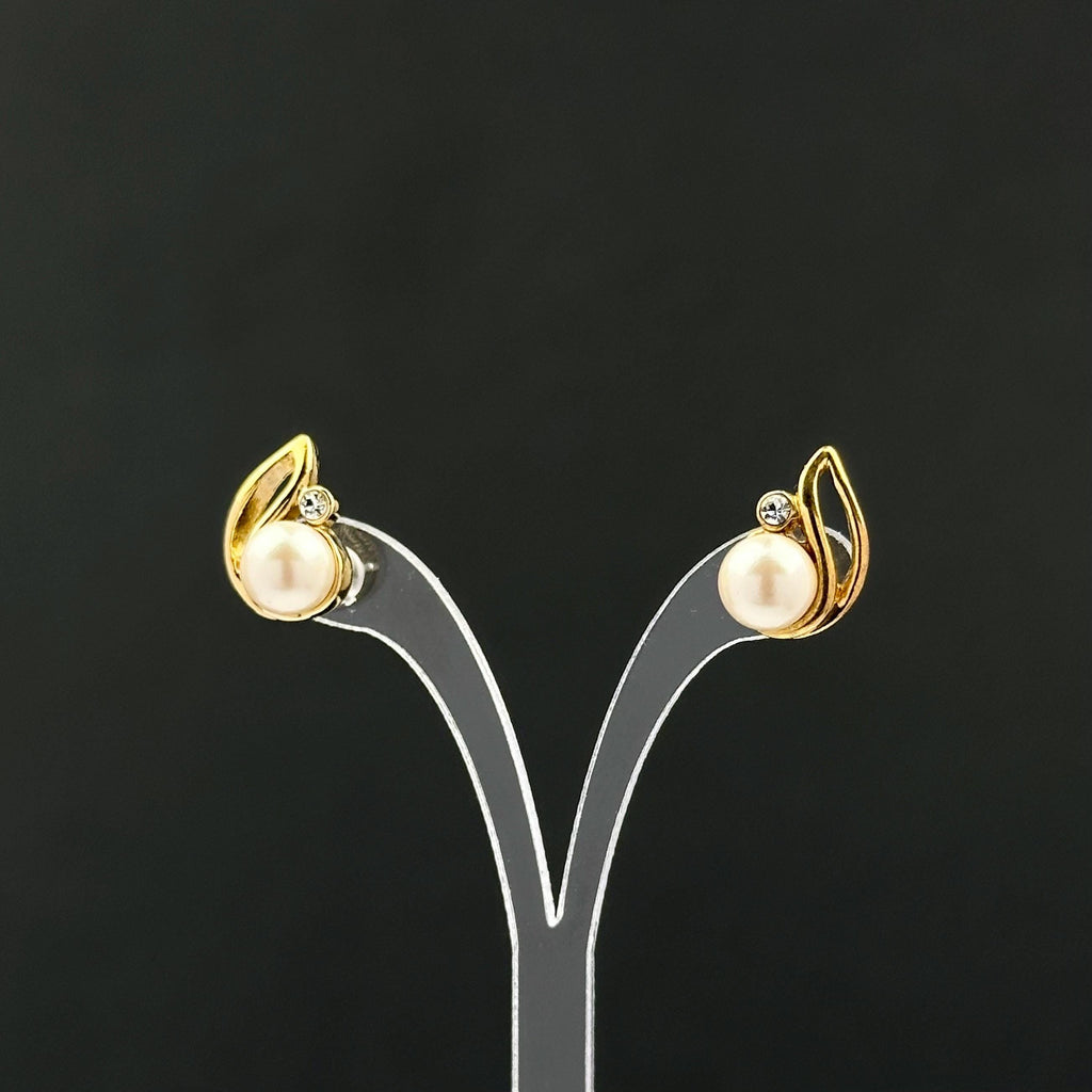 Vintage gold tone and faux pearl leaf earrings