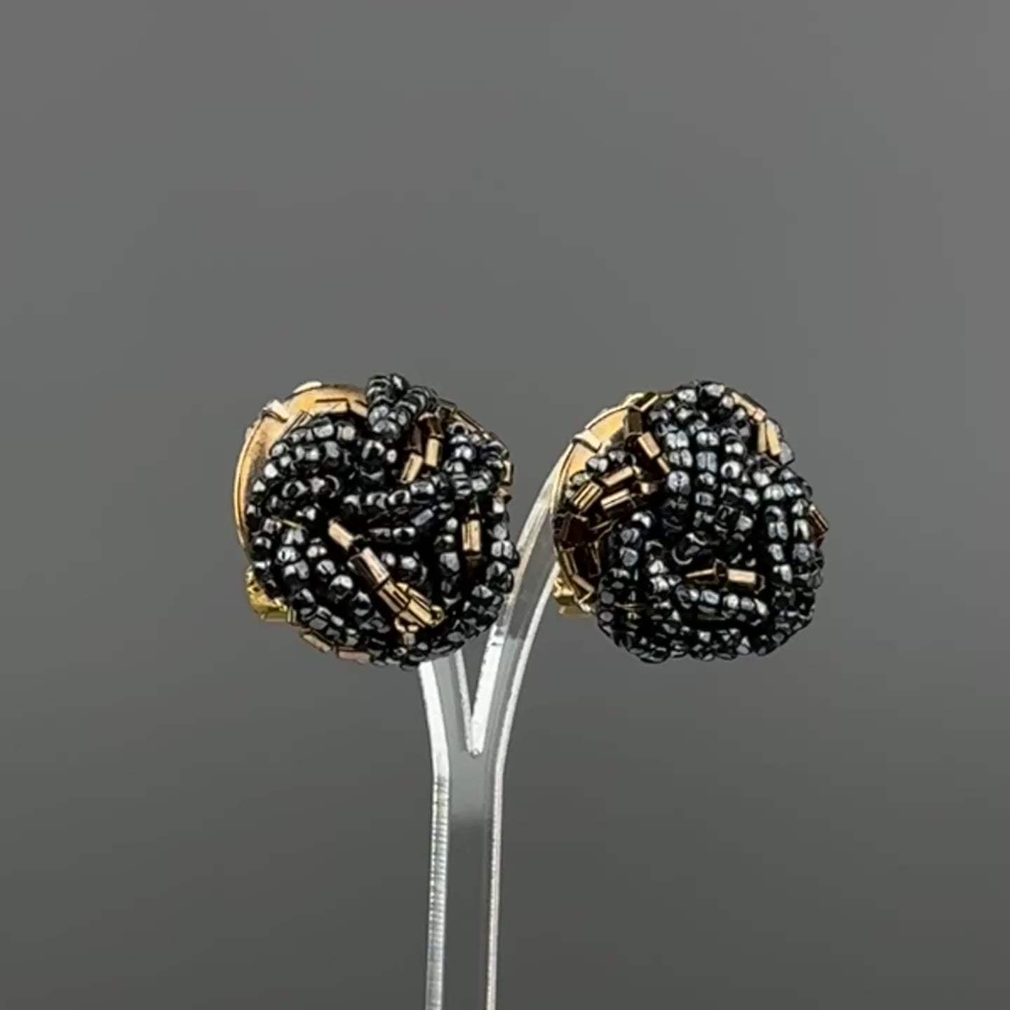 Vintage black & brown glass seed beads clip-on earrings